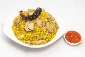 Mushroom Singapore Fried Rice 
