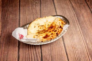 Masala Kulcha (1 Pc)