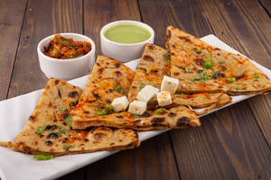 Tandoori Paneer Paratha With Ghee