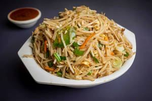 Chicken Hakka Noodles