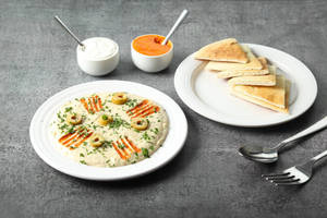 Hummus With Wheat Roti