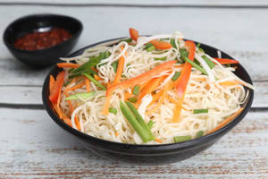 Veg Hakka Noodles