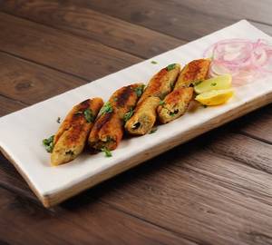 Chicken Keema Seekh Kebab [4 Pieces]