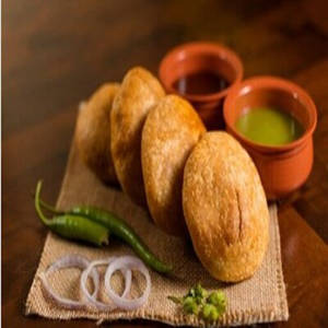 Pyaz Kachori