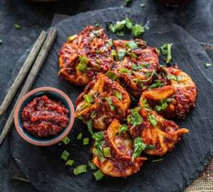 Paneer Gravy Momos