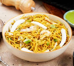 Egg Hakka Noodles