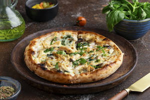 Chicken Whitefield Pizza