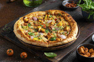 Kadai Paneer Pizza
