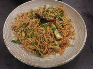 Egg Chilli Garlic Noodles