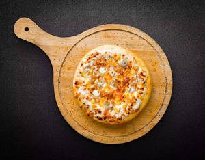 Paneer & Onion Pizza