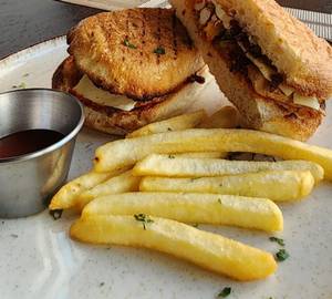 Ciabatta Harissa Chicken 