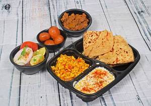 Paneer Bhurji With 4 Tawa Paratha And Raita