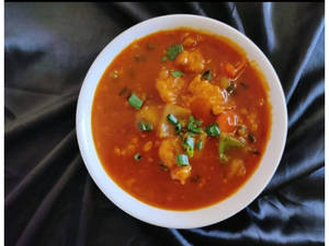 Dice Chicken Chilly Schezwan