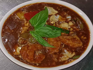 Chicken Chilli Basil Sauce