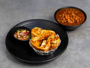 Spl. Aloo Chur Chur Kulcha