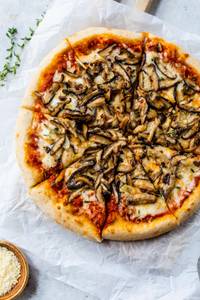 Mushroom Cheese Pizza[medium, 9 Inches]