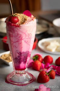 Strawberry Falooda 