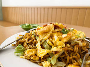 Egg Chowmin
