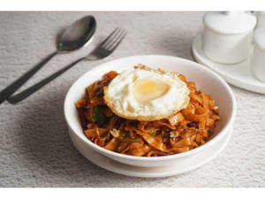 Chicken Pad Thai Noodles
