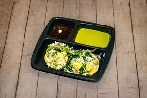 Paneer Dhokla (2 Pcs)
