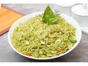Veg Khao Pak Pak [Thai Basil Rice]
