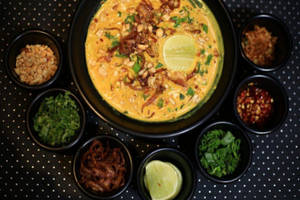 Chicken Khao Suey Soup