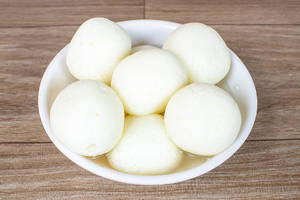 Rasgulla (2 Pcs)