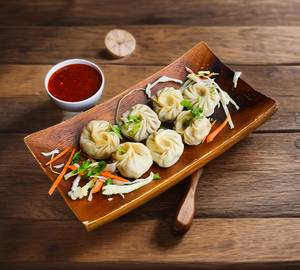 Veg Momos [6 Pieces]