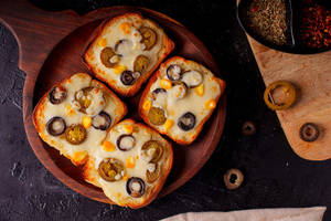 Italian Cheese Garlic Bread