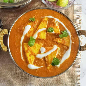 Lazeez Paneer
