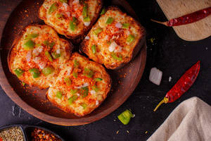 Masala Cheese Garlic Bread