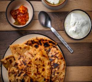 aloo masala paratha homemade 