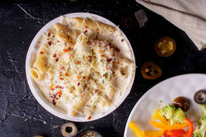 White Sauce Pasta
