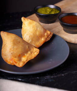 Samosa (2 Pcs)