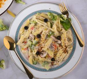Alfredo Pasta (Veg)
