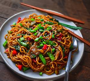 Veg Hakka Noodles