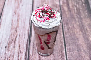 Bubble Gum Oreo Shake