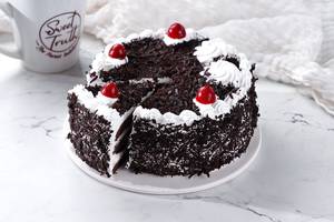 Black Forest Cake (Half Kg) (Eggless)