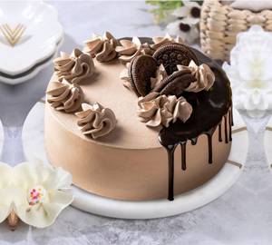 Chocolate Caramel Fudge Cake