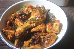 Butter Roti 2 Pcs + Pepper Chicken Bone Gravy