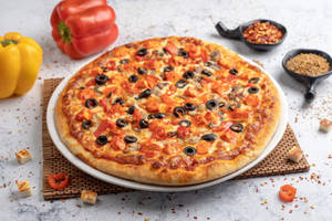 10" Medium Paneer Makhani Pizza (Spicy)