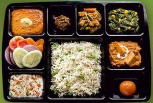 Special shahi paneer thali