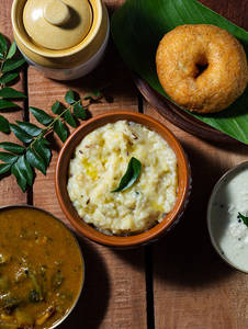 Ven Pongal Medu Wada