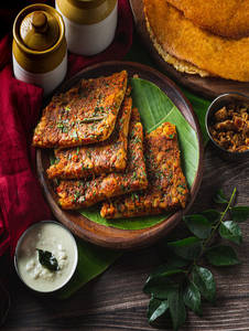 Butter Open Podi Masala Uttappam