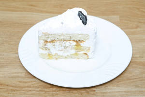 White Chocolate and Caramel Pastry