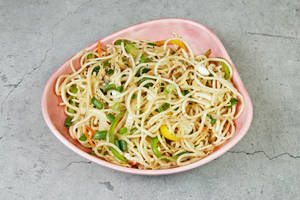 Veg Hakka Noodles