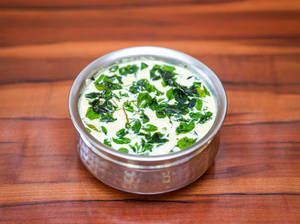 Methi matar malai