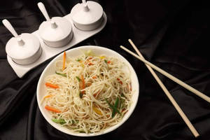 Veg Hakka Noodles