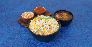 Paneer Manchurian - Noodles with Softdrink Mealtray Combo