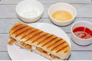 Chicken Schezwan Hot dog